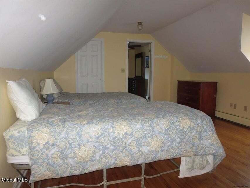 23 George St #B - Photo 6 of 8