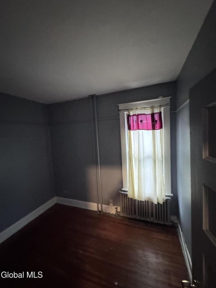 254 Sheridan Ave #2 - Photo 7 of 25
