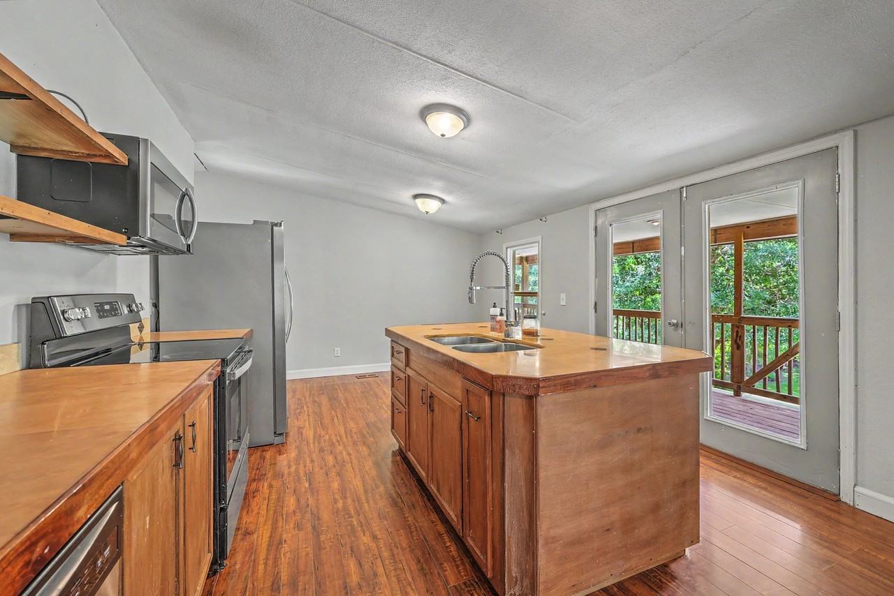 3585 Riley Wright Rd #2 - Photo 4 of 35