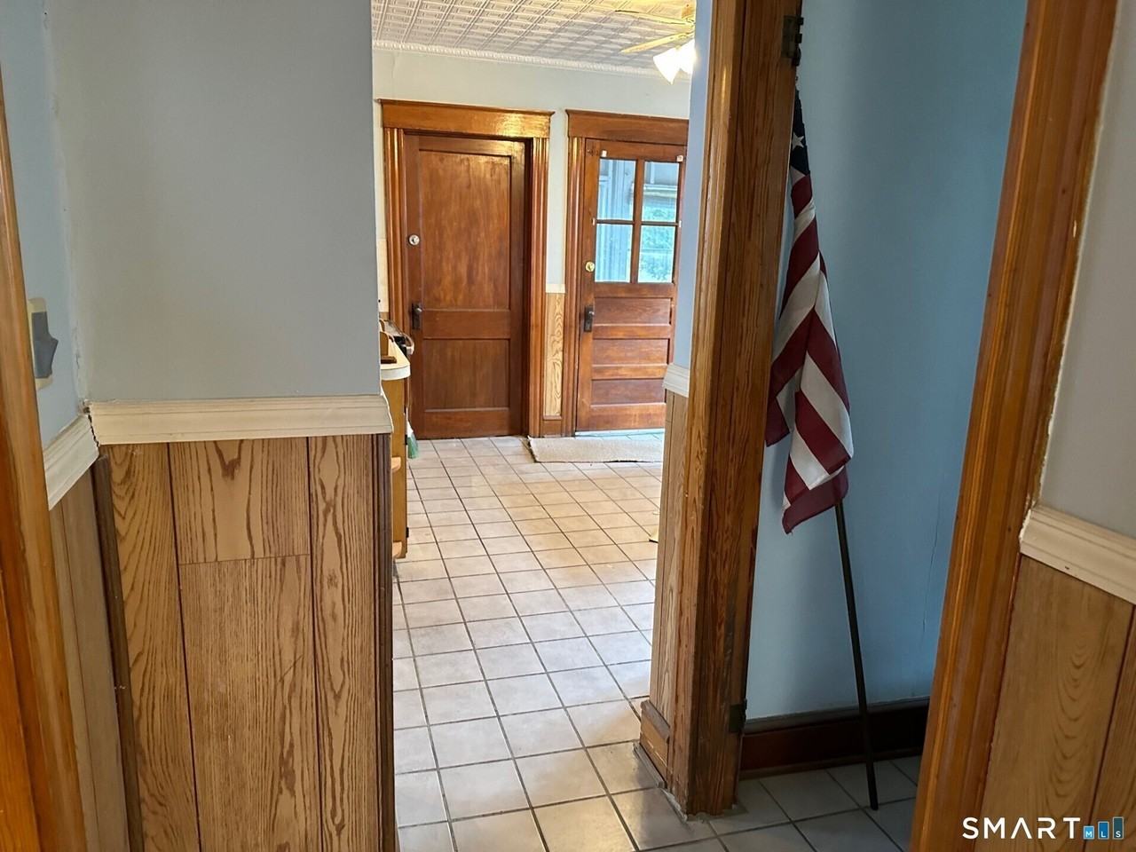 82 Lorenzo St - Photo 7 of 16