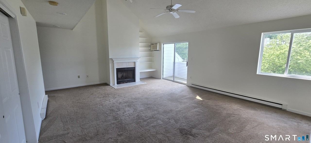 187 Lovers Ln #63 - Photo 3 of 13
