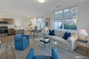 featured image of 1675 Post Rd #101