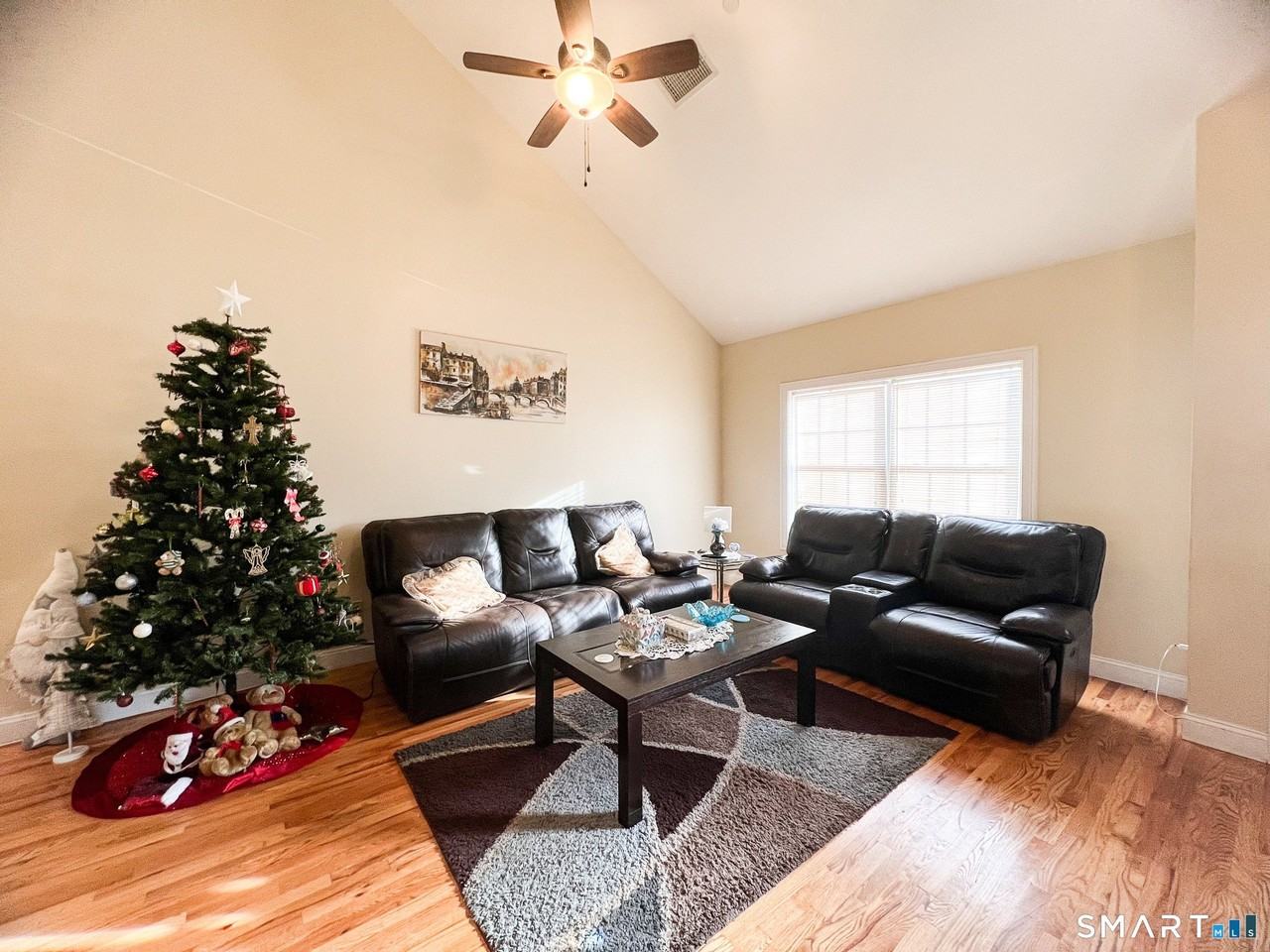 1556 New Haven Ave #2 - Photo 4 of 9