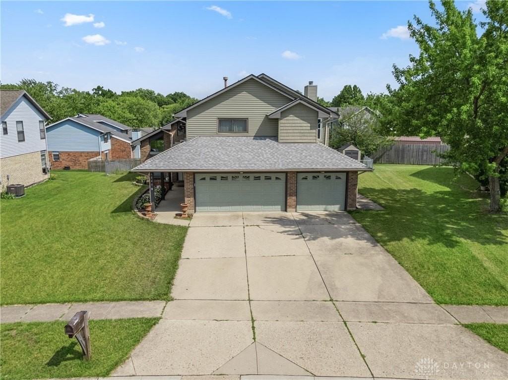 6840 Coronado Cir - Photo 2 of 41