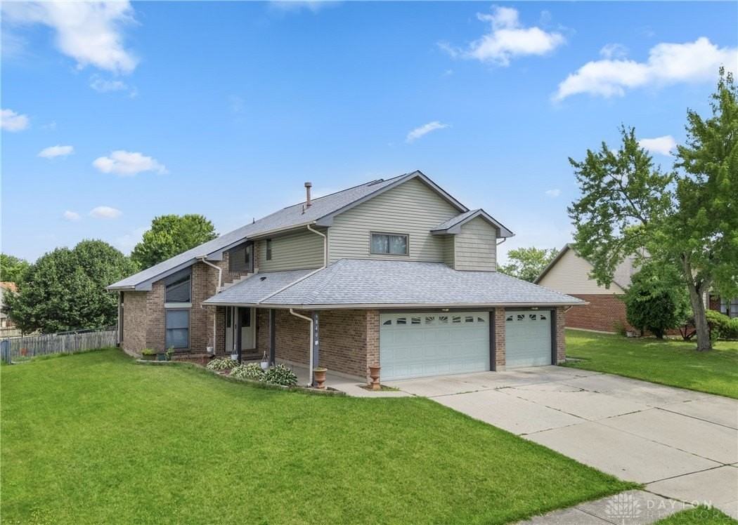 6840 Coronado Cir - Photo 3 of 41