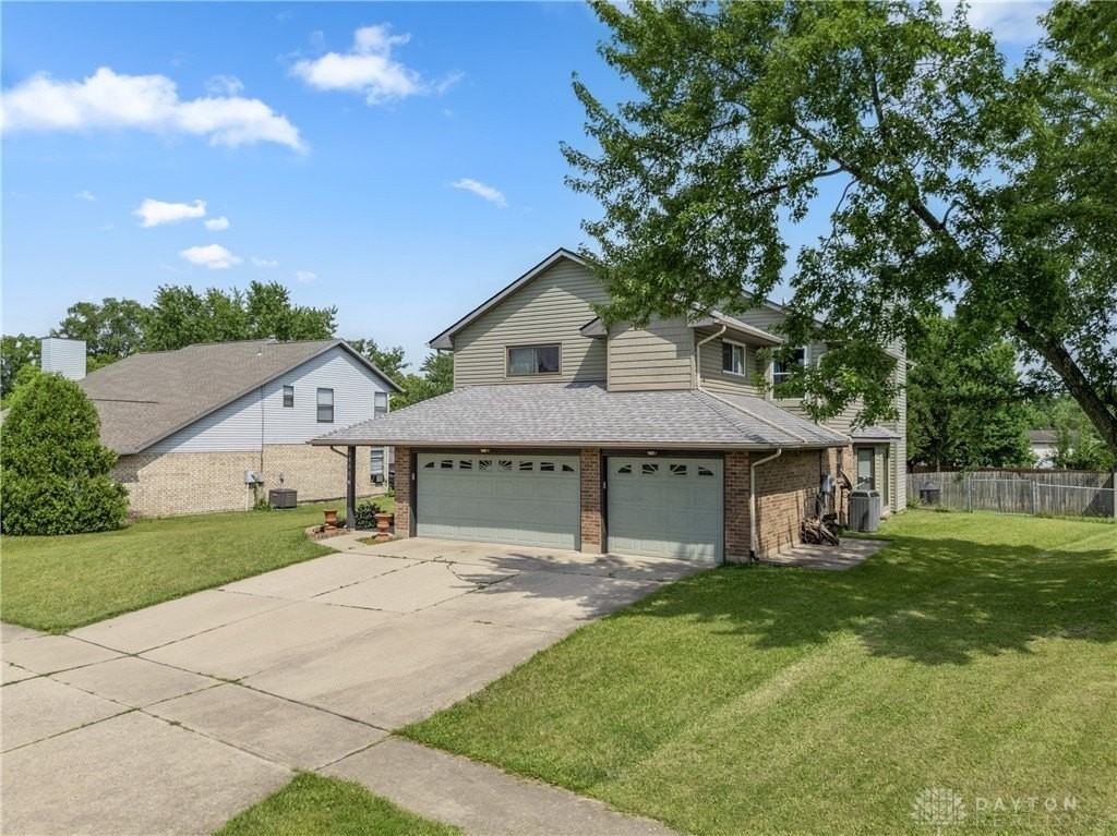 6840 Coronado Cir - Photo 5 of 41