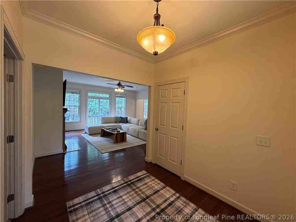 10 Grayson Pl - Photo 2 of 18