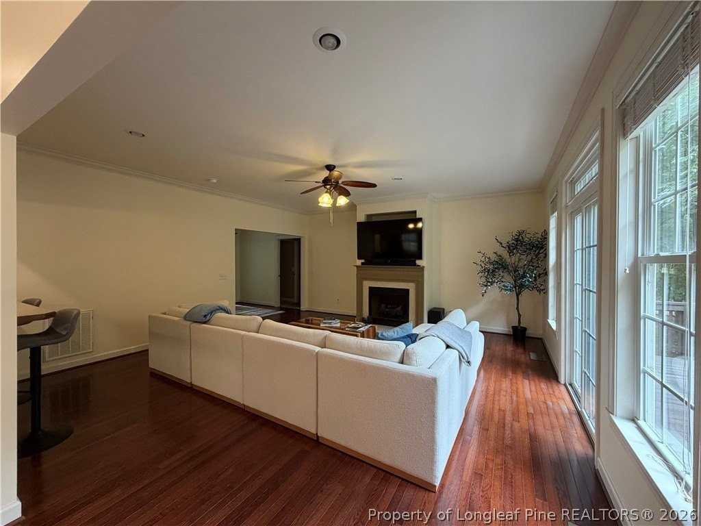10 Grayson Pl - Photo 3 of 18