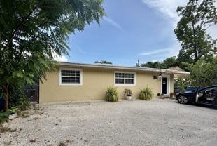 107 Rock Harbor Dr - Photo 1 of 1