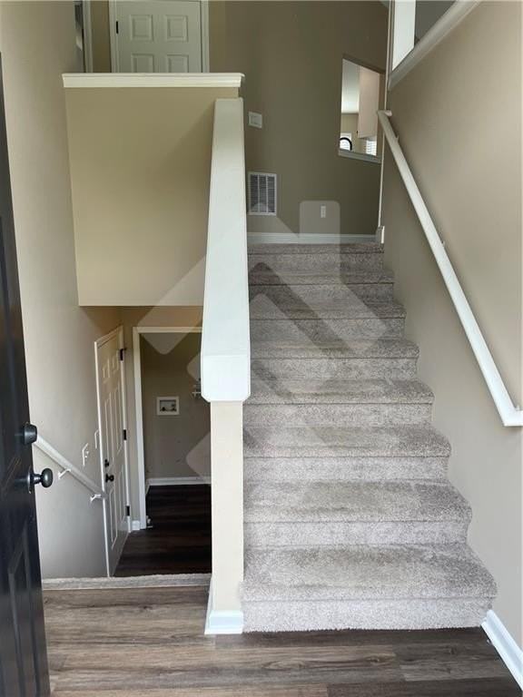 4839 Lake Park Ln - Photo 3 of 46