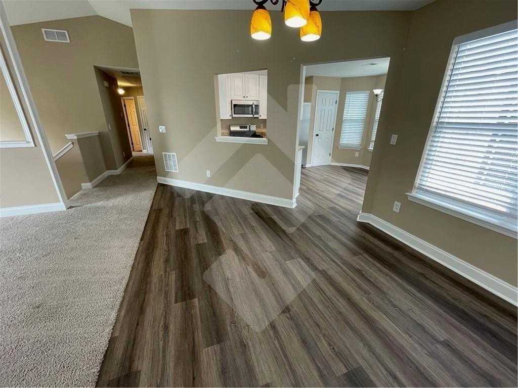 4839 Lake Park Ln - Photo 7 of 46