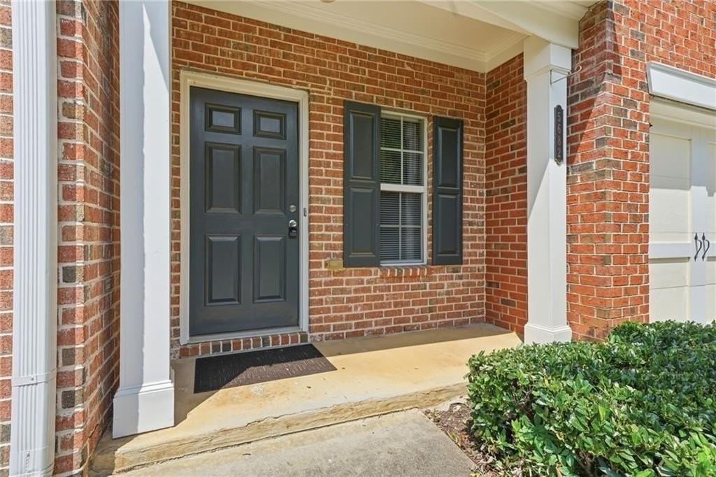 5682 Lawley Dr - Photo 2 of 38