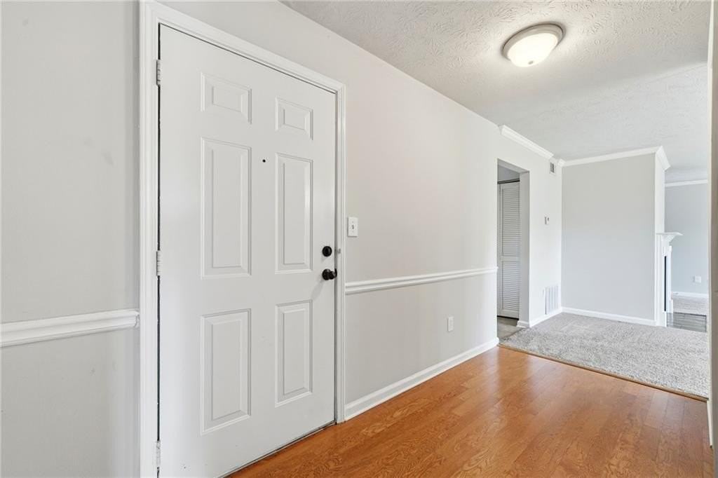 117 Brittany Ct - Photo 5 of 33