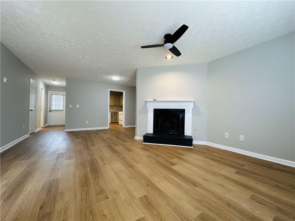 1016 Kennesborough Rd Nw - Photo 5 of 35