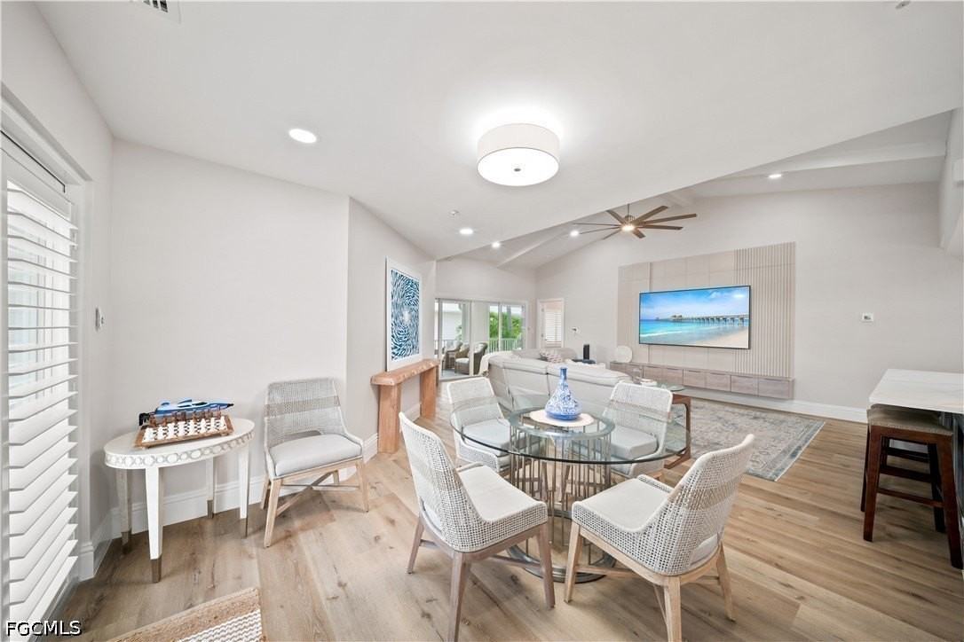 248 4th Ave S #D201 - Photo 5 of 41