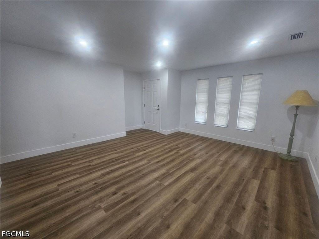 5989 Hillyer Ct - Photo 2 of 25