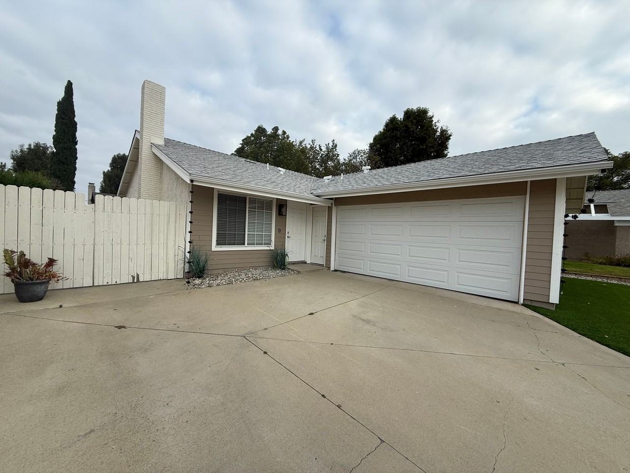 4335 Fireside Ln - Photo 2 of 21