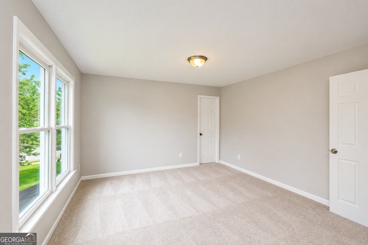 3380 Maple Terrace Dr - Photo 6 of 15