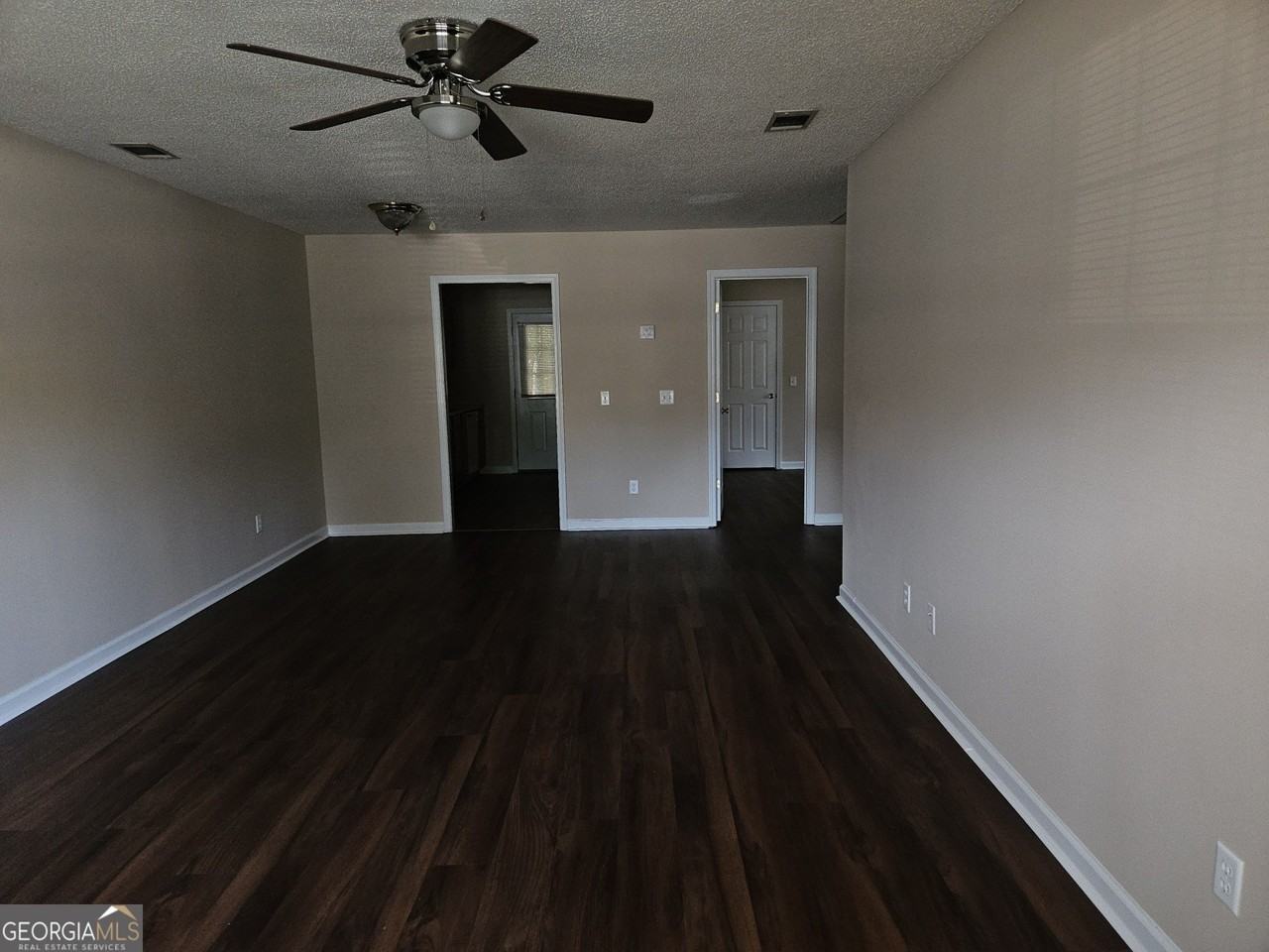 1210 Beaver Creek Dr #B - Photo 3 of 9