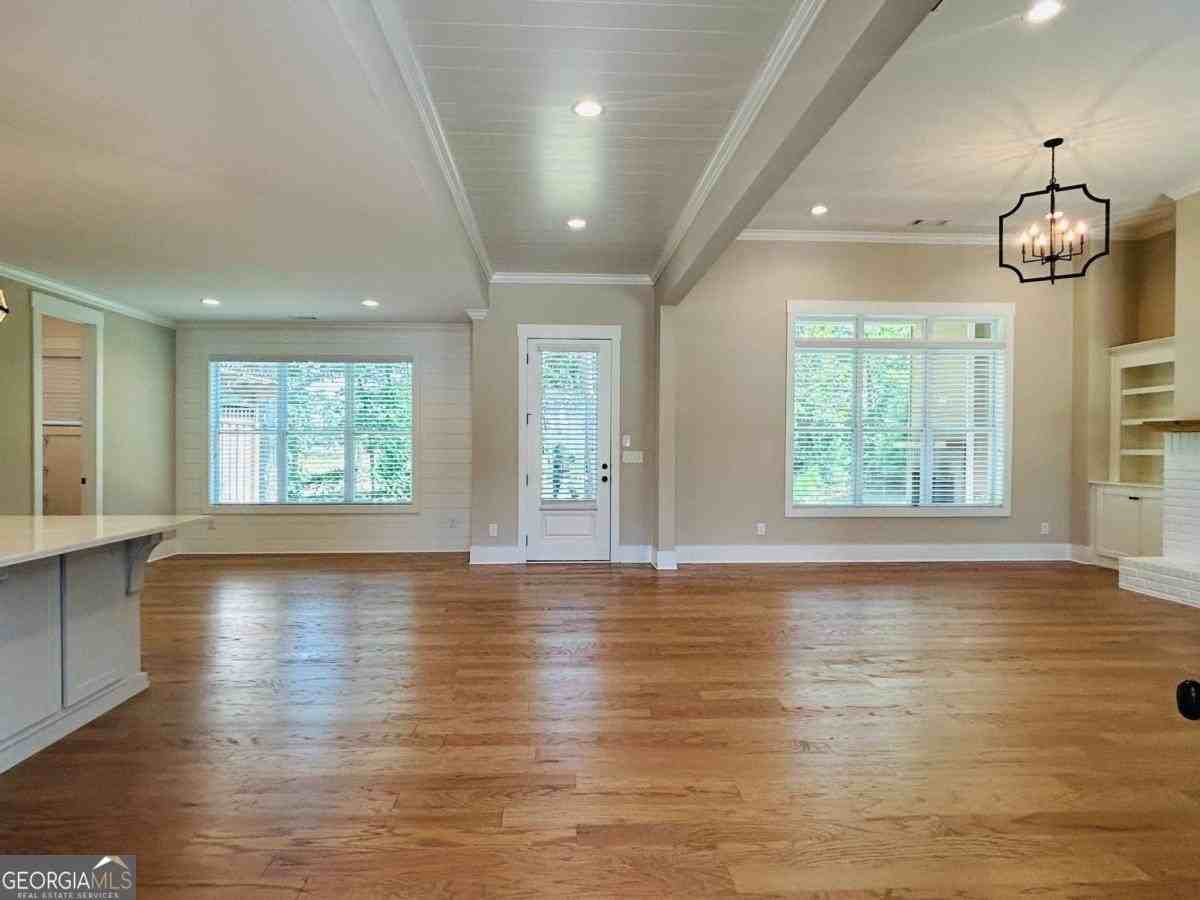 16 Anchor Ct - Photo 3 of 50