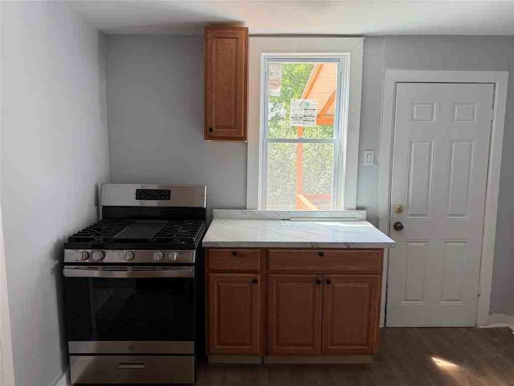 6 Evans St #2 - Photo 6 of 11
