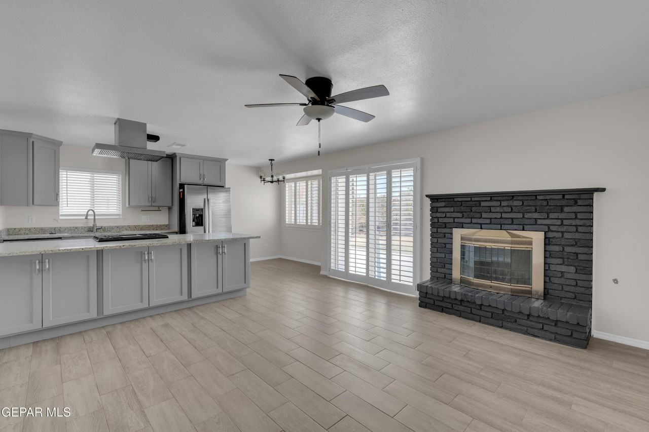10516 Cuesta Brava Ln - Photo 5 of 35