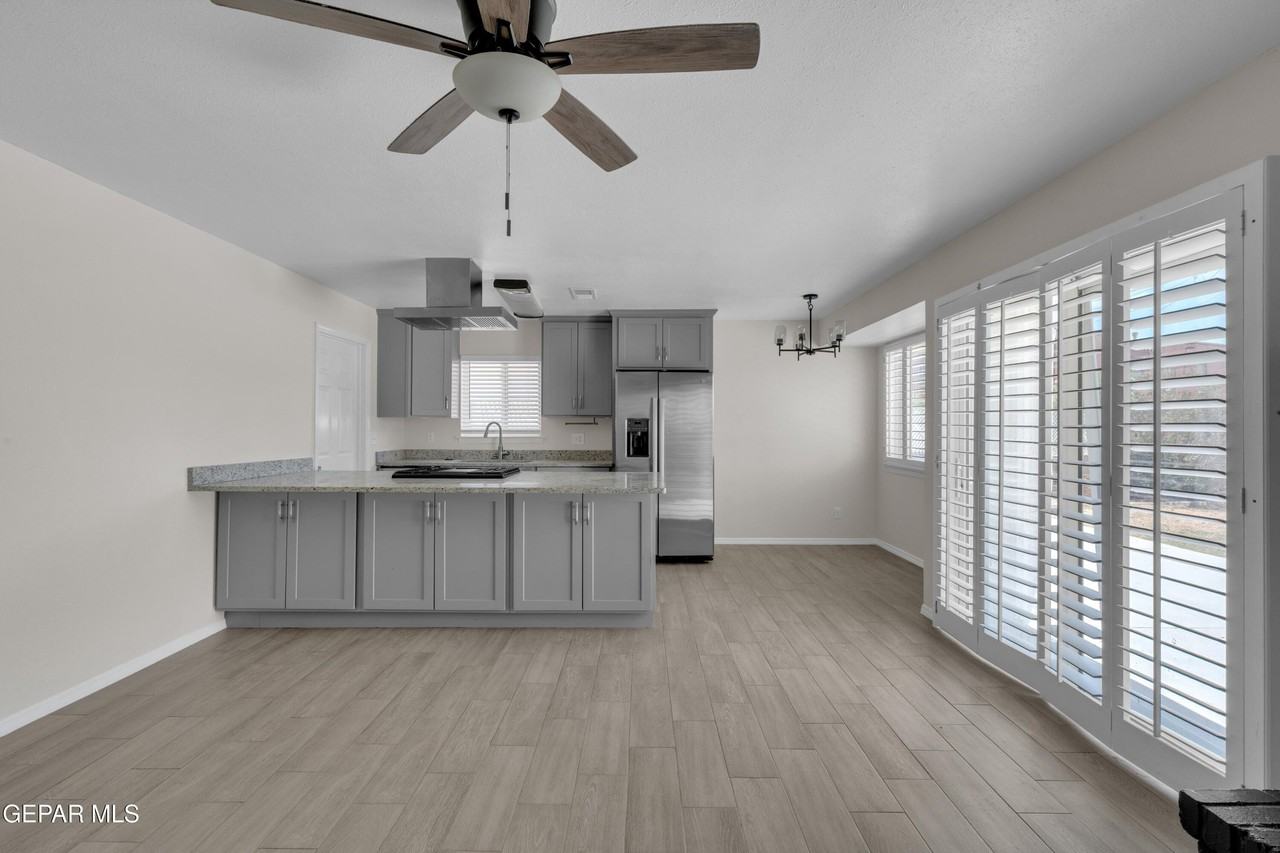 10516 Cuesta Brava Ln - Photo 6 of 35