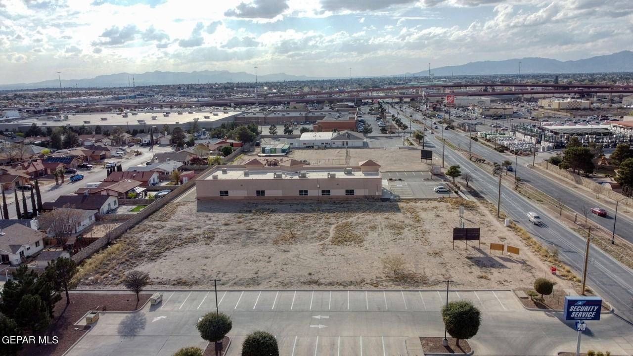 12360 Montwood Dr - Photo 2 of 20