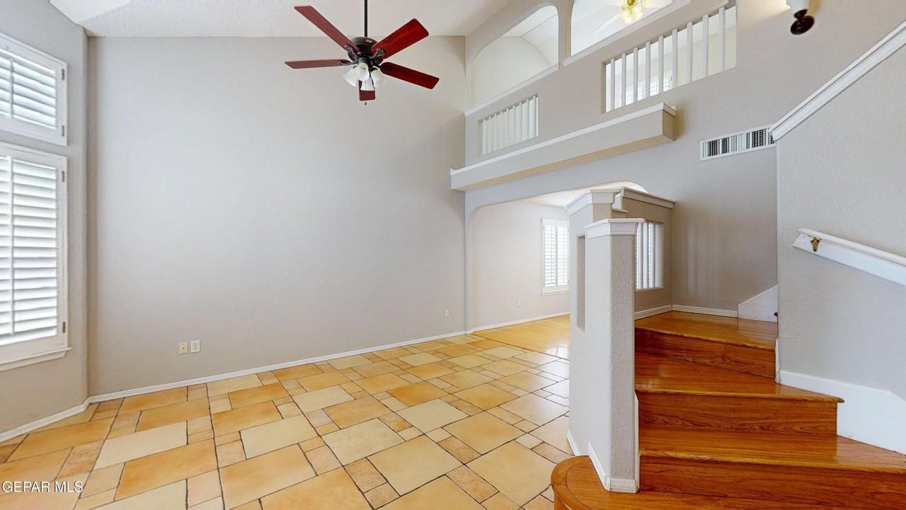 12528 Sun Empress Dr - Photo 3 of 48