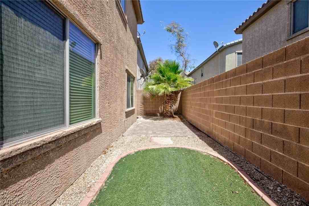 8984 Salvatore St - Photo 5 of 23