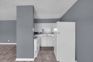 featured image of 421 Poplar Level Ct #412