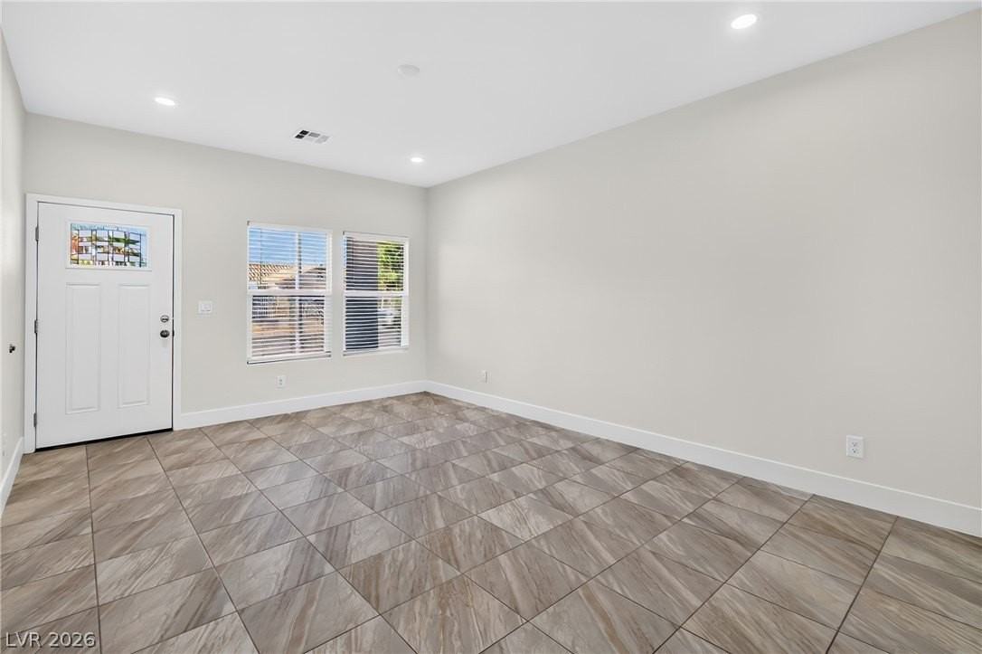 4078 Welter Ave - Photo 4 of 26