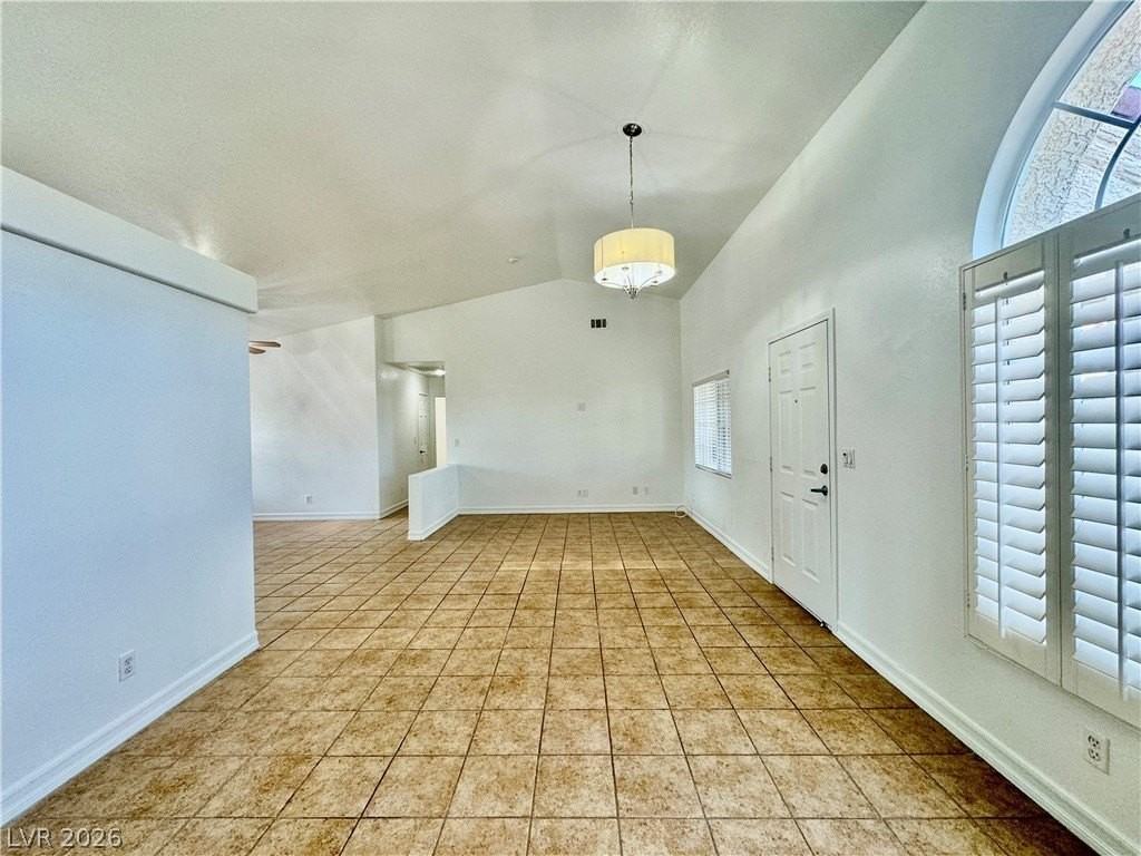 4544 Crimson Leaf Dr - Photo 3 of 18