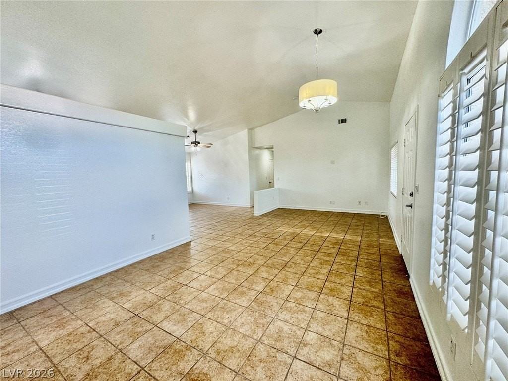 4544 Crimson Leaf Dr - Photo 4 of 18