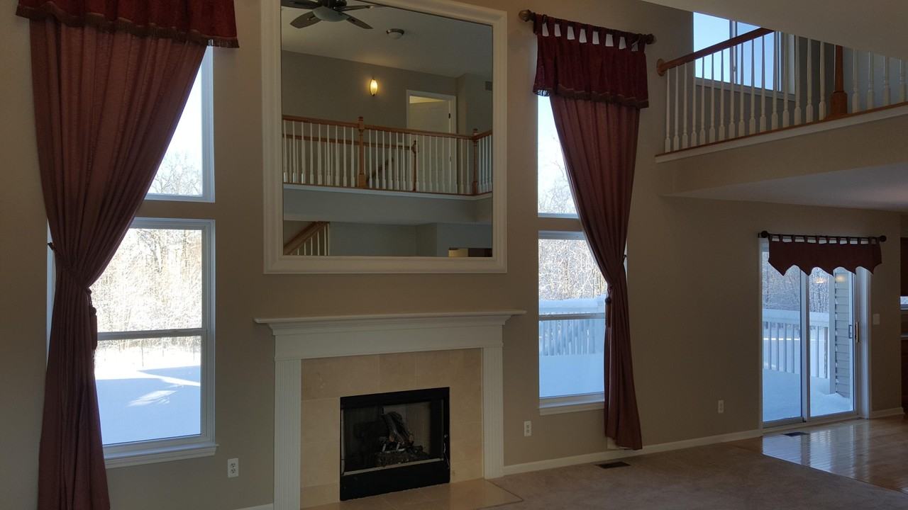 2270 Hickory Point Dr - Photo 2 of 17