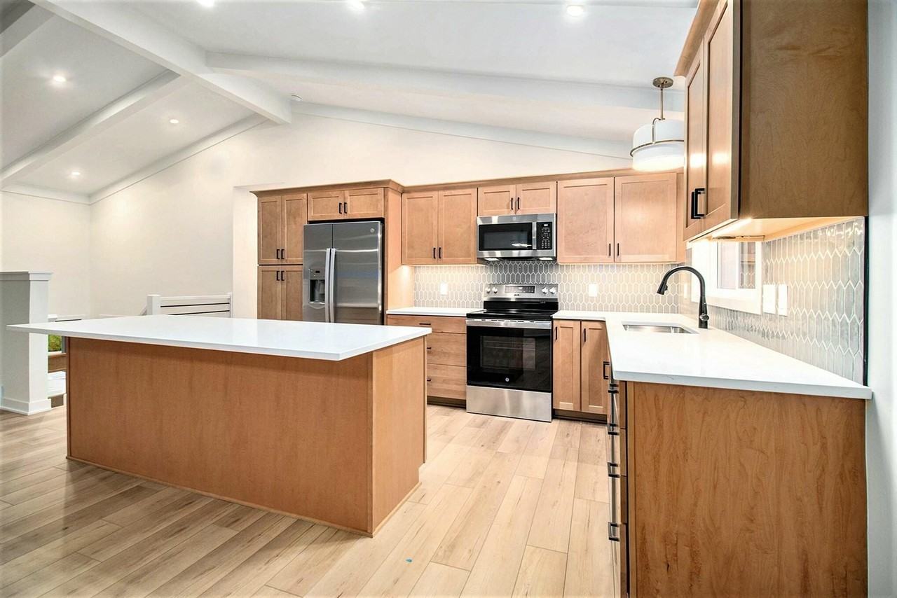 1149 Cadet Ln - Photo 4 of 15