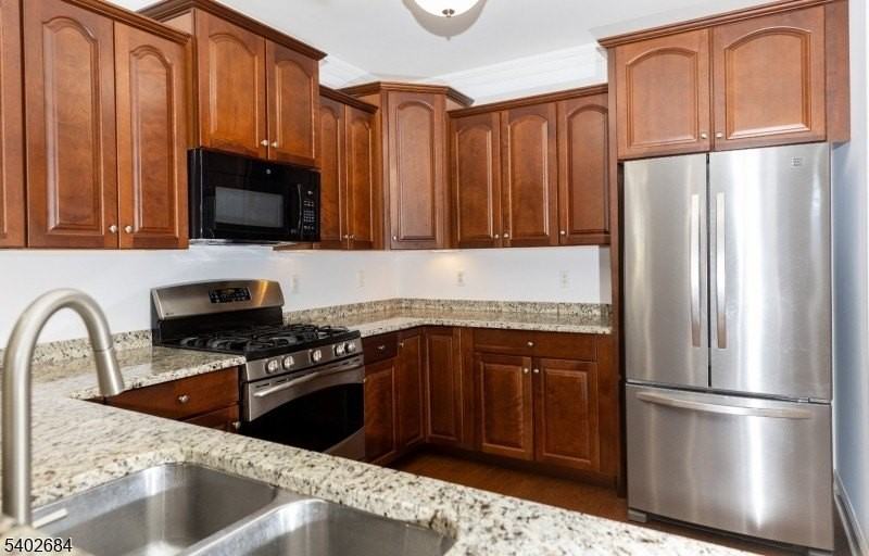 7113 Polk Dr #113 - Photo 4 of 24