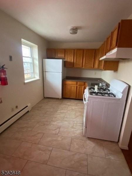228 E 24th St #8 - Photo 3 of 8