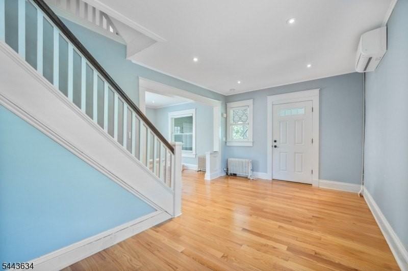 28 N Hillside Ave - Photo 5 of 25