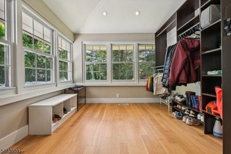 63 E Cedar St - Photo 4 of 33