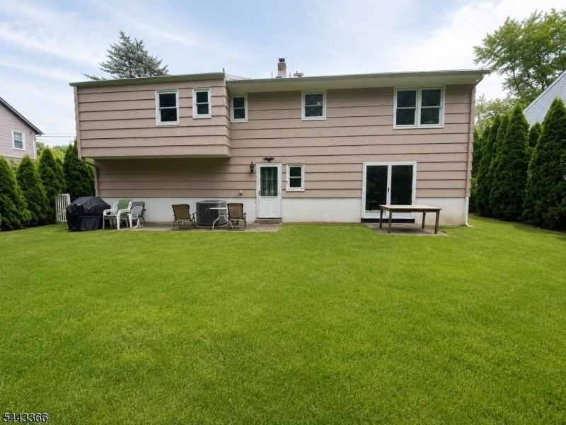 20 S Mitchell Ave - Photo 7 of 7