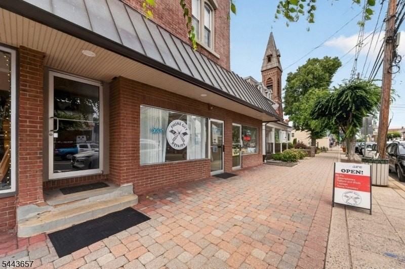 56 W Somerset St #1 - Photo 4 of 22