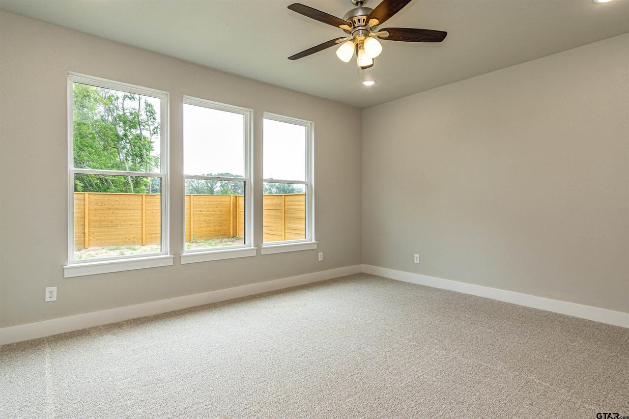 15472 Anna Ln - Photo 4 of 12