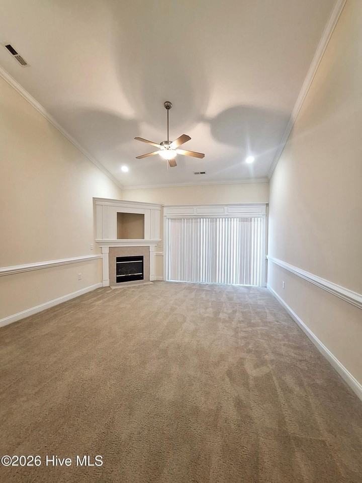 3016 Edward Ct #B - Photo 4 of 20