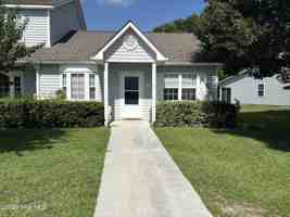 featured image of 1001 Courtyard W