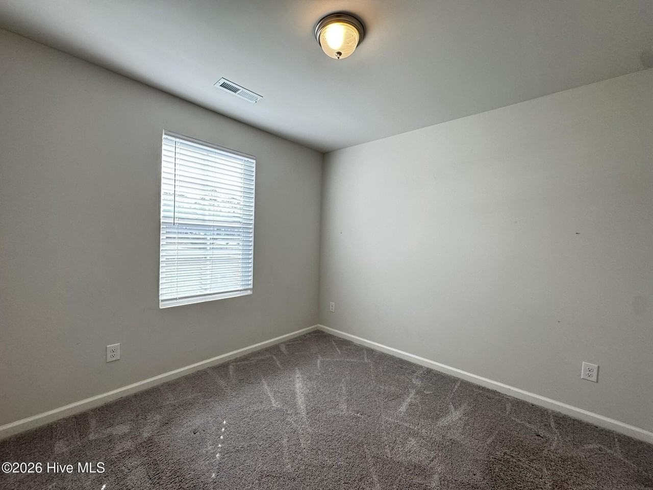 2161 Bayside Dr Sw - Photo 3 of 20