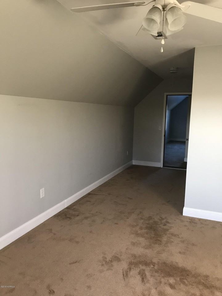 404 Amaryllis Ln - Photo 7 of 22