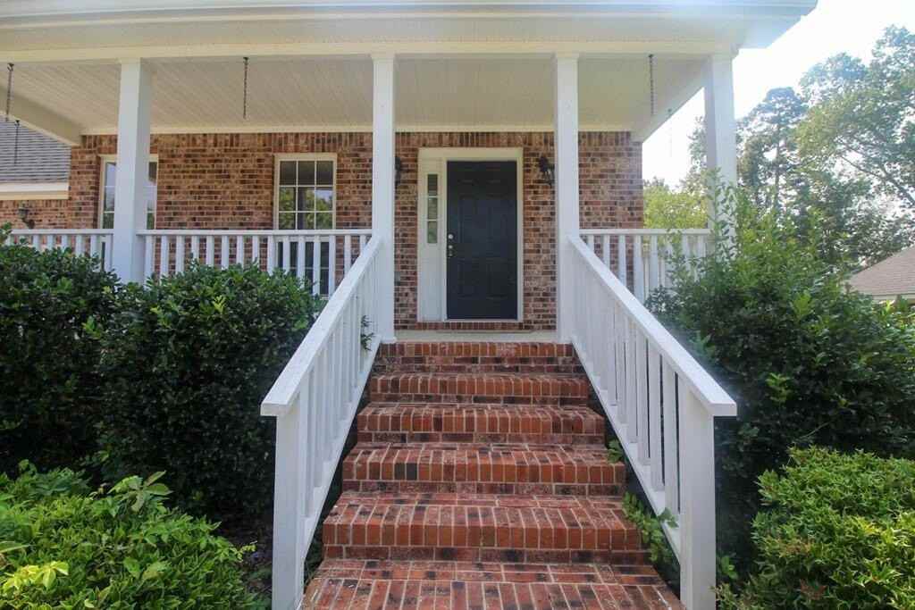 246 Farmington Dr W - Photo 2 of 46