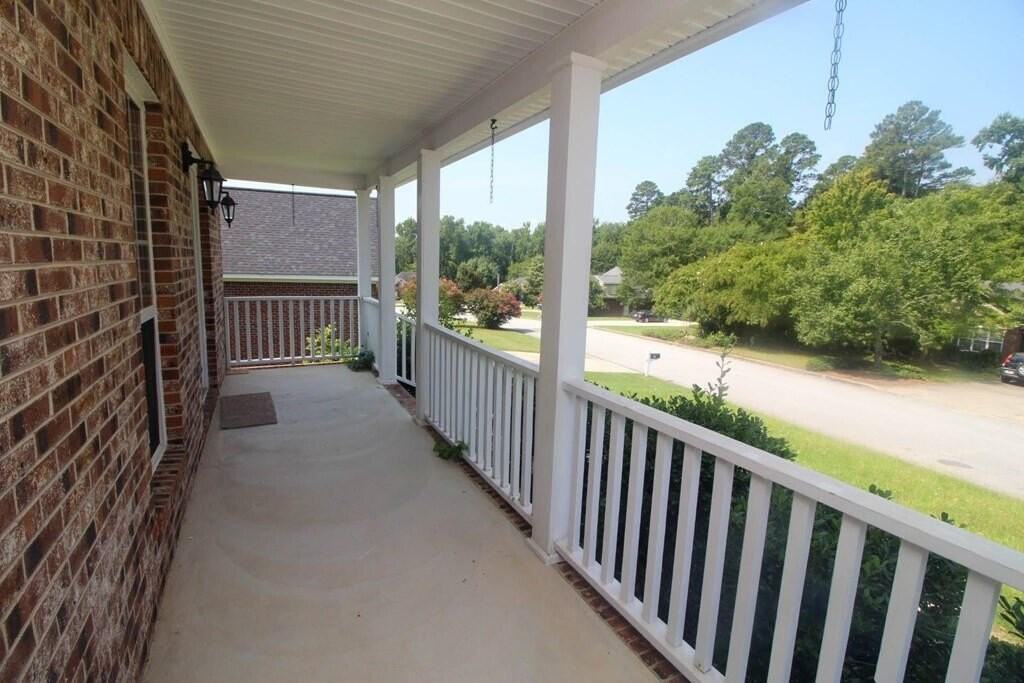 246 Farmington Dr W - Photo 3 of 46