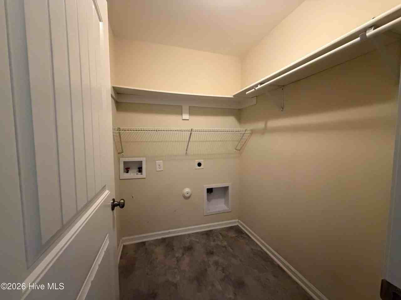 915 Dynamo Ln - Photo 6 of 20
